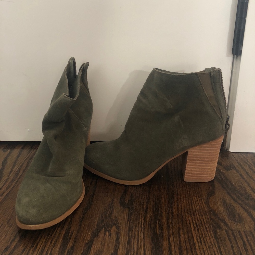 NORDSTROM HEELED BOOTIE